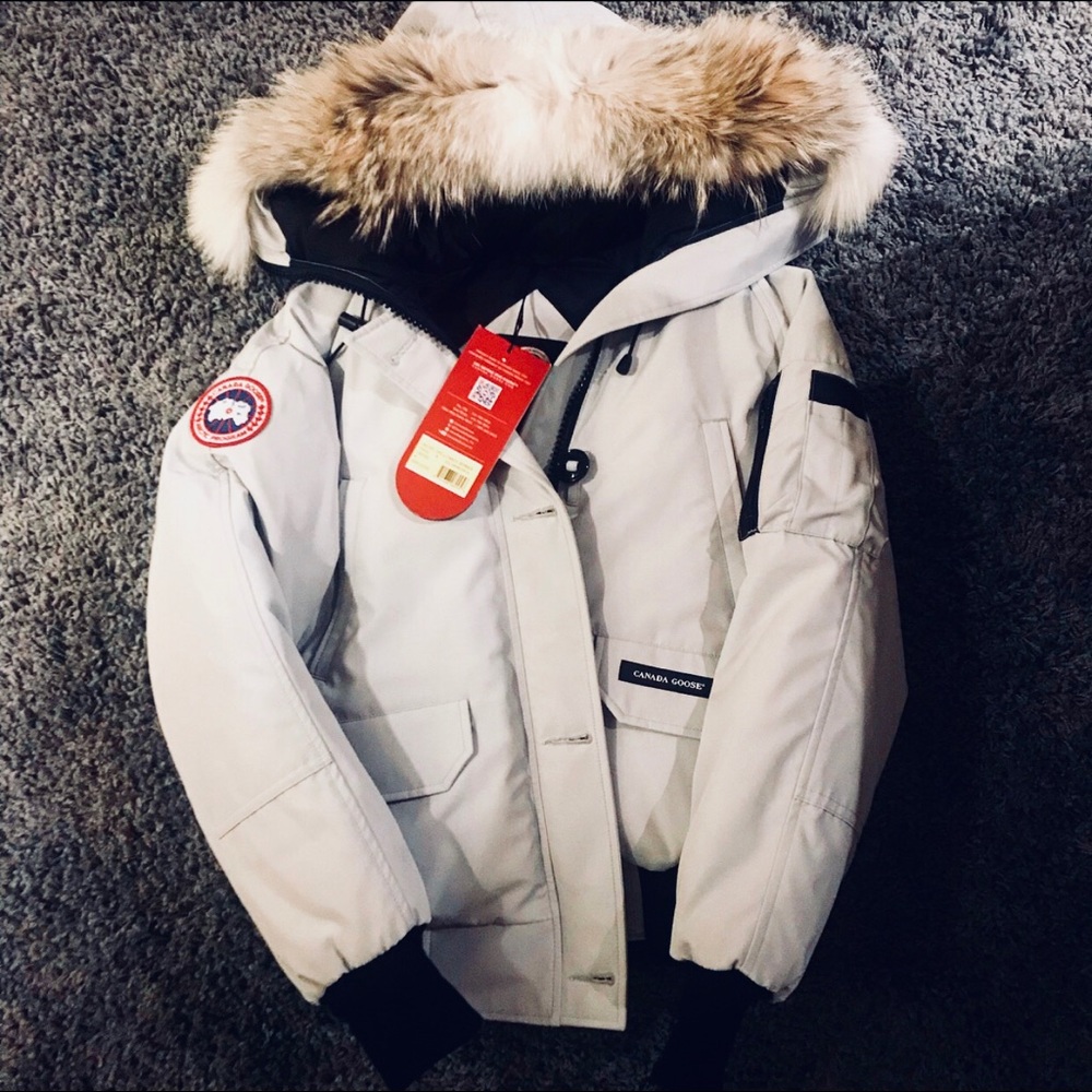 Ladies Chilliwack Bomber Size M NWT!